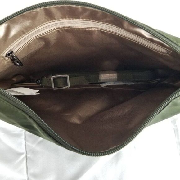 JuJuBe Camo Green Be Quick Paci Pod Bundle Bag Clutch Zip Around Pouch Accessory - Picture 3 of 11